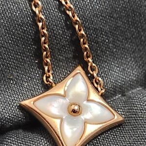 Blossom Star Pendant